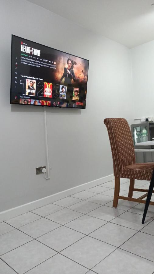 Lister Park Bradford Stylish 1Bed Coach House - Quiet & Tranquil Cottage & Parking Екстериор снимка