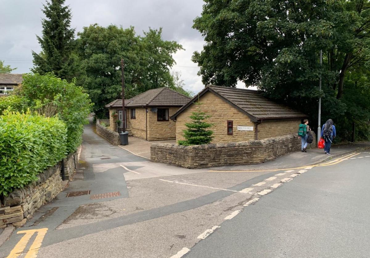 Lister Park Bradford Stylish 1Bed Coach House - Quiet & Tranquil Cottage & Parking Екстериор снимка