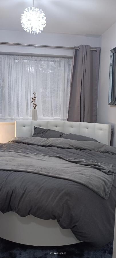 Lister Park Bradford Stylish 1Bed Coach House - Quiet & Tranquil Cottage & Parking Екстериор снимка
